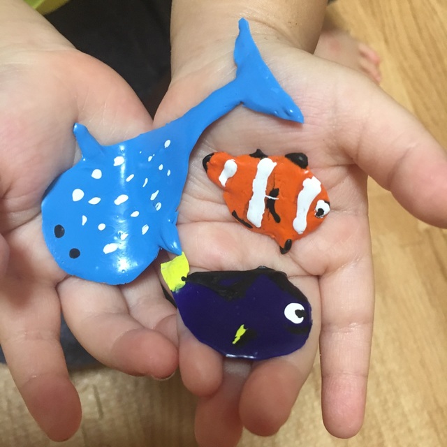 【みんなの投稿】窓飾り制作 【みんなの投稿】窓飾り制作