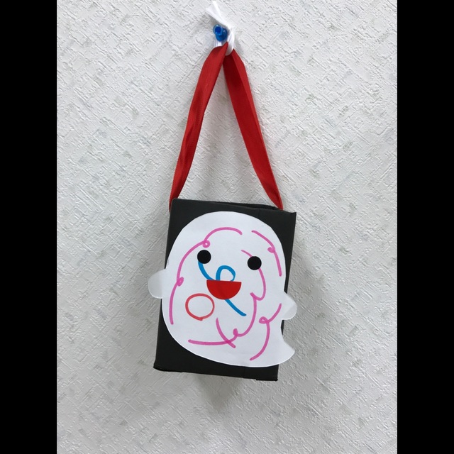 【みんなの投稿】【ハロウィンのお化け鞄】(1、2歳児) 【みんなの投稿】【ハロウィンのお化け鞄】(1、2歳児)