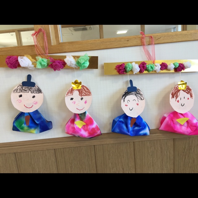 【みんなの投稿】おひなさま製作(4歳児) 【みんなの投稿】おひなさま製作(4歳児)