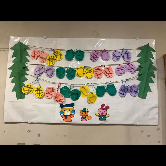 【みんなの投稿】<< 毛糸で編み編み手袋 >> 【みんなの投稿】<< 毛糸で編み編み手袋 >>