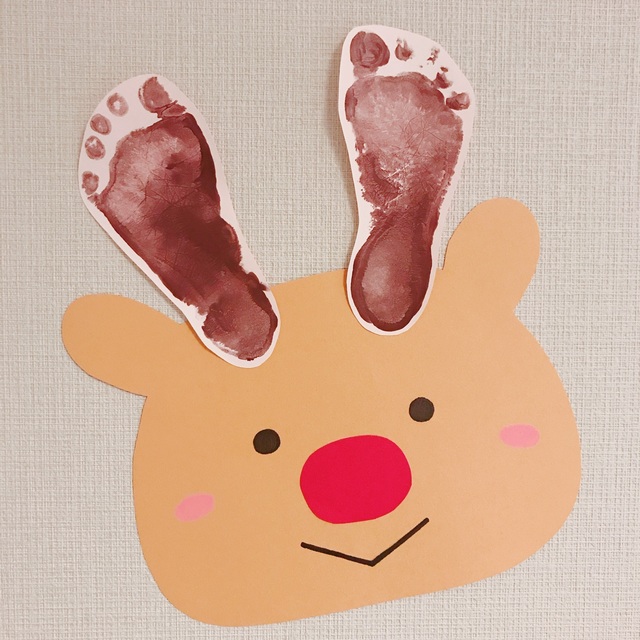 【みんなの投稿】足形でトナカイさんを作りました⑅◡̈* 【みんなの投稿】足形でトナカイさんを作りました⑅◡̈*