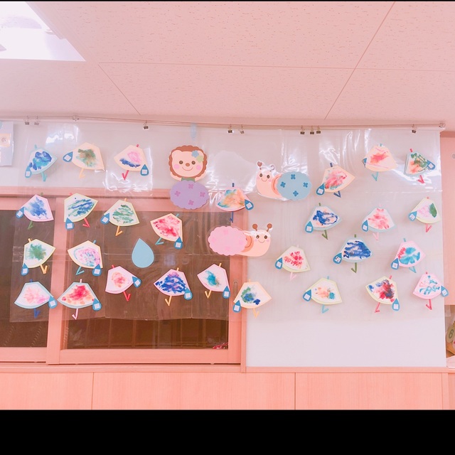 【みんなの投稿】「キッチンペーパーで傘の模様」 【みんなの投稿】「キッチンペーパーで傘の模様」