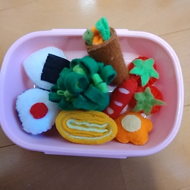 【みんなの投稿】「フェルトで作ったお弁当」 【みんなの投稿】「フェルトで作ったお弁当」