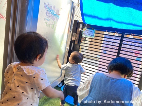 海をイメージした環境づくり(東京都豊島区ーこどもの王国保育園西池袋園) 海をイメージした環境づくり(東京都豊島区ーこどもの王国保育園西池袋園)