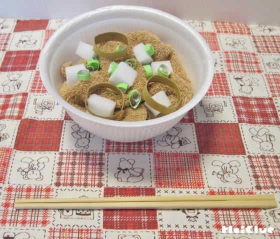 具がいっぱーいのお味噌汁〜ごっこ遊びも楽しめる製作遊び〜