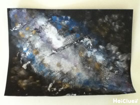 キラキラ☆天の川の砂絵〜スポンジ絵も楽しめる！七夕にオススメのお絵描き遊び〜