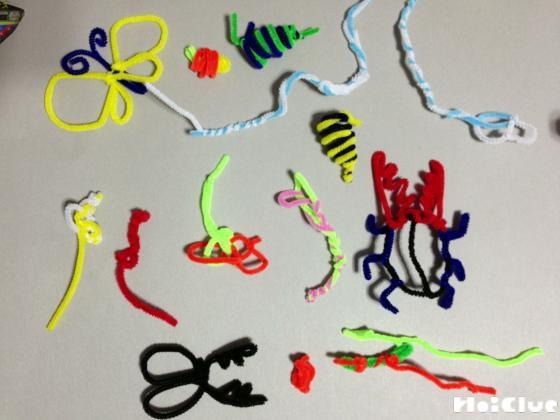 くねくねねじねじカラフル昆虫〜モールで楽しむ製作遊び〜