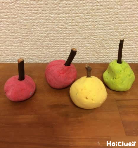 なんちゃってりんご〜木の枝を使った製作遊び〜