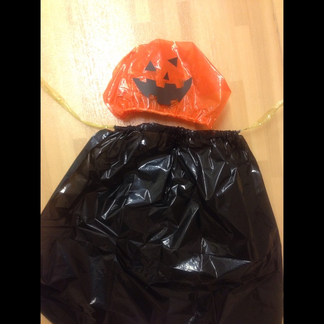 【みんなの投稿】かぼちゃの帽子マント
