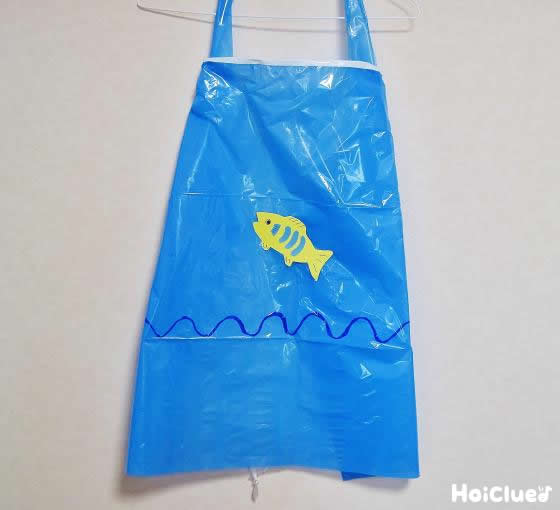 おさかな屋さんのエプロン〜水に濡れてもへっちゃらな手作りエプロン〜