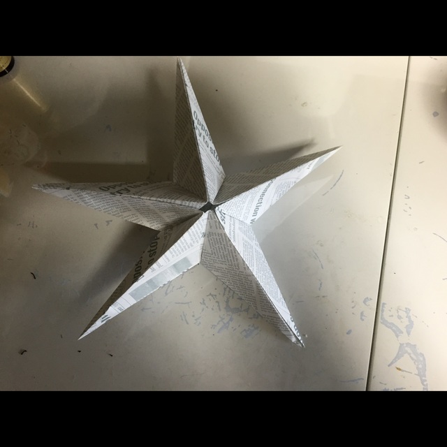 【みんなの投稿】折り紙で壁面飾り∩^ω^∩