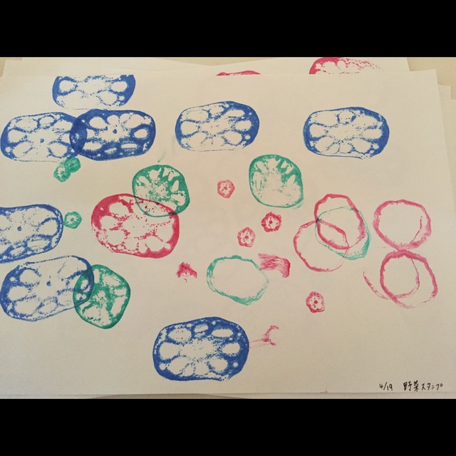 【みんなの投稿】2歳児野菜スタンプ
