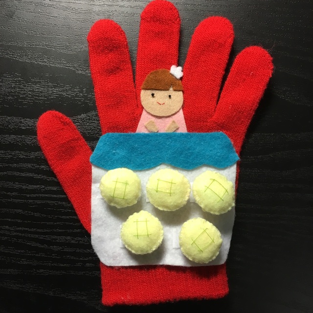 【みんなの投稿】【パン屋に５つのメロンパン】手袋シアター