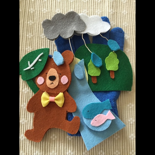 【みんなの投稿】「あめふりくまのこ」手袋シアター