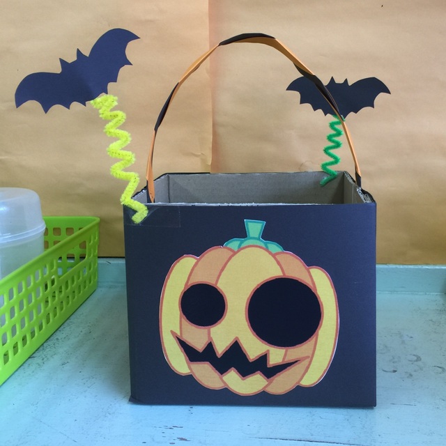 【みんなの投稿】ハロウィンお菓子入れ