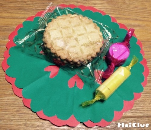 手作りレースペーパ〜はさみでチョキチョキ製作遊び〜