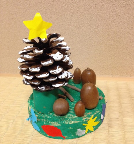 【みんなの投稿】まつぼっくりツリー