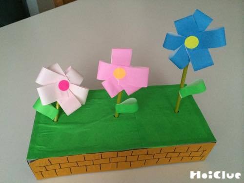 いろどり花だん〜廃材が変身！春にぴったりの製作遊び〜