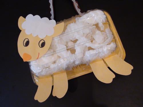 ふわもこひつじ〜ティッシュで楽しむアイデア製作遊び〜