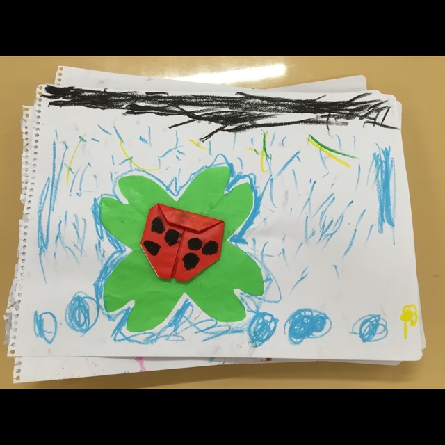 【みんなの投稿】【てんとうむしとクローバー】