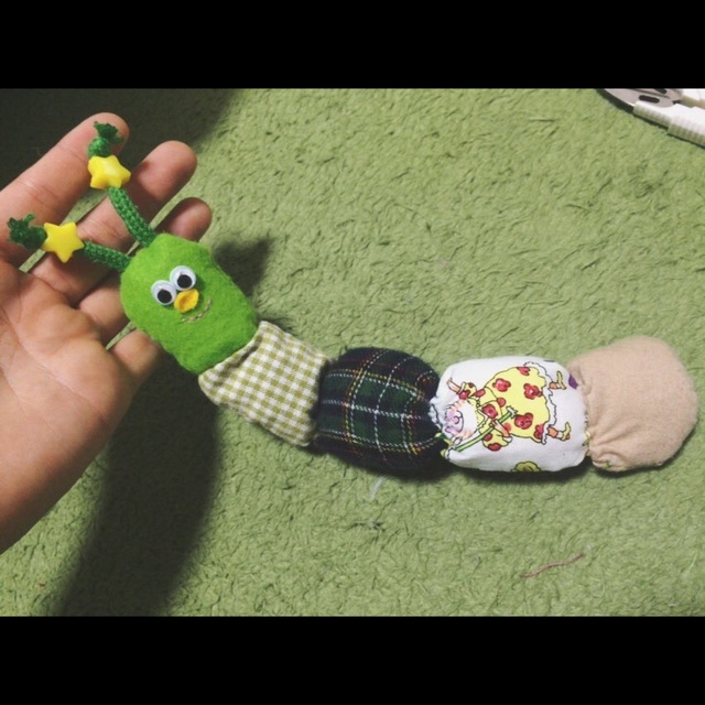 【みんなの投稿】にぎにぎいもむし