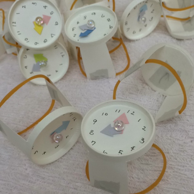 【みんなの投稿】紙コップの腕時計