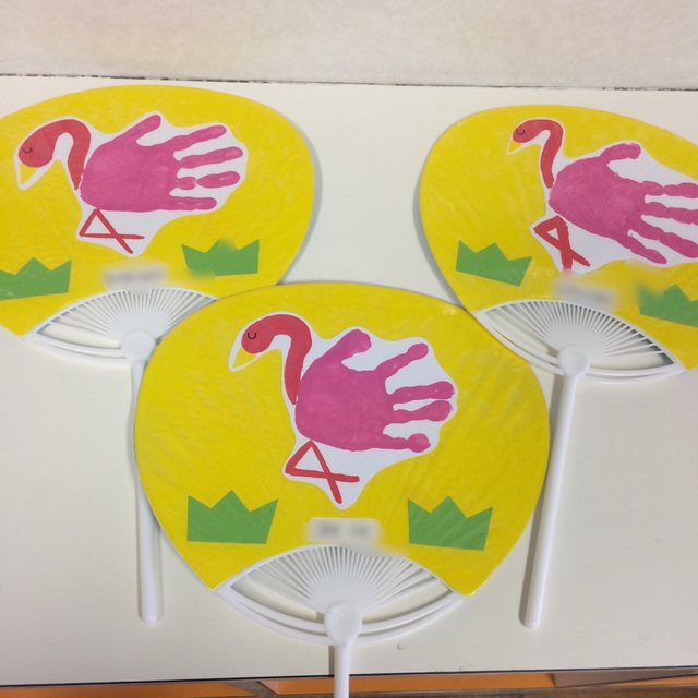 【みんなの投稿】フラミンゴのうちわ