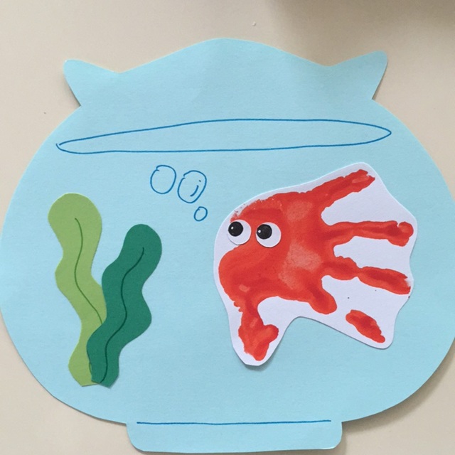 【みんなの投稿】0歳児 手形の金魚