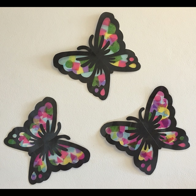 【みんなの投稿】ちょうちょのステンドグラス。