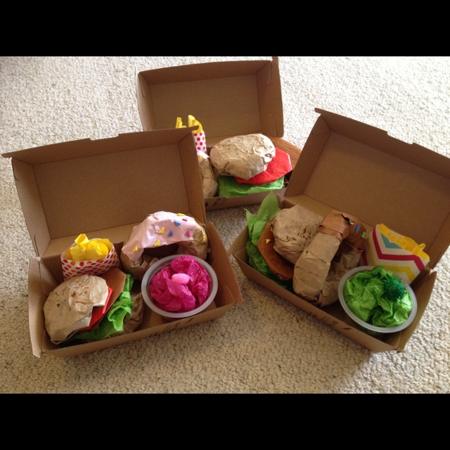 【みんなの投稿】お店屋さんごっこのハンバーガーとゼリー