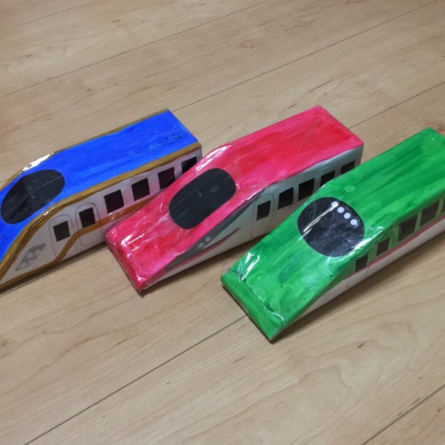 【みんなの投稿】牛乳パック新幹線