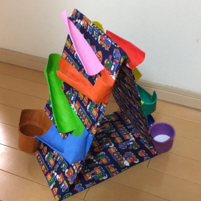 【みんなの投稿】ビー玉ころがし