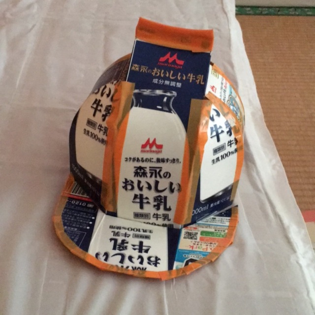 【みんなの投稿】牛乳パック帽子