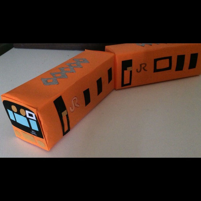 【みんなの投稿】牛乳パックの電車