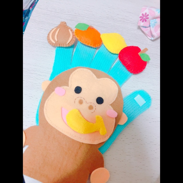 【みんなの投稿】食いしん坊のゴリラ手袋シアター