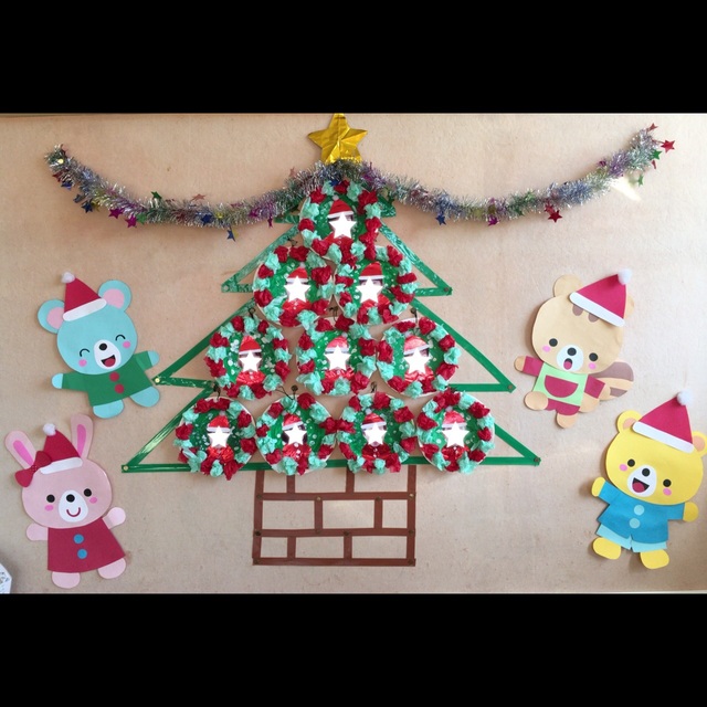 【みんなの投稿】【リースでクリスマスツリー】