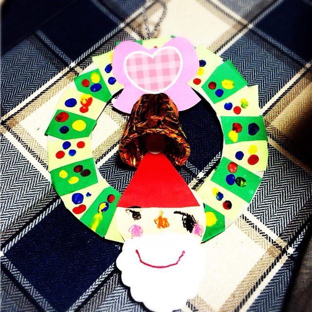 【みんなの投稿】【クリスマスリース】