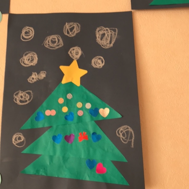 【みんなの投稿】クリスマスツリー 2歳児