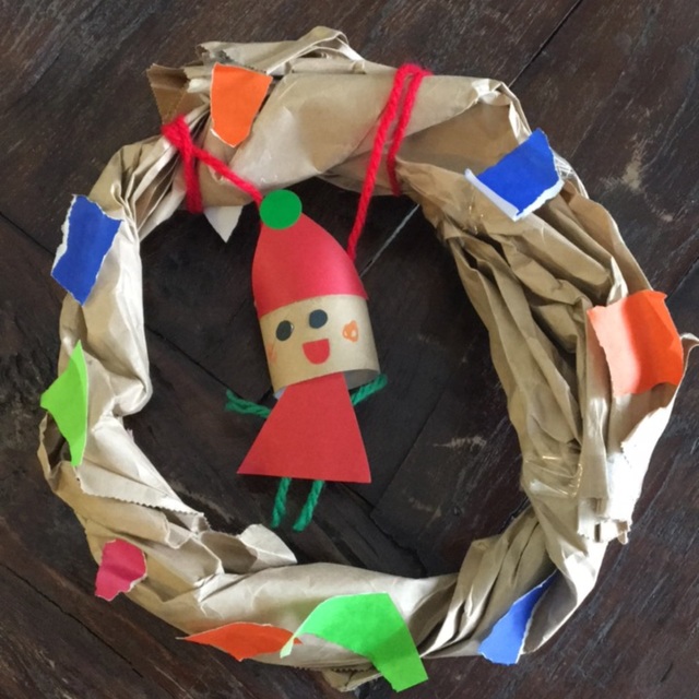 【みんなの投稿】サンタぶら〜ん。ねじねじリース