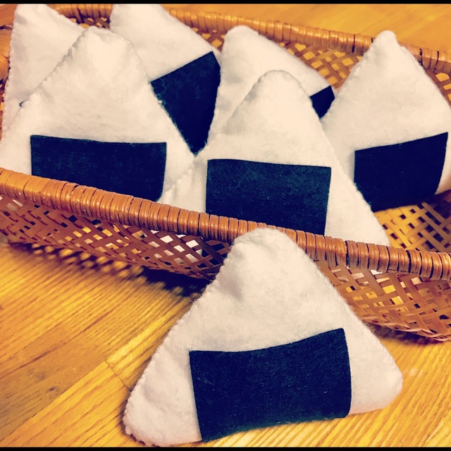 【みんなの投稿】【フェルトままごと☆おにぎり】