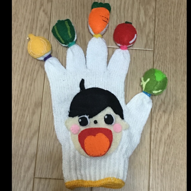 【みんなの投稿】【いっちくたっちく 軍手人形】