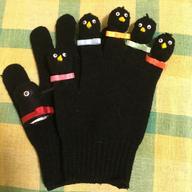 【みんなの投稿】手袋シアター カラスの親子