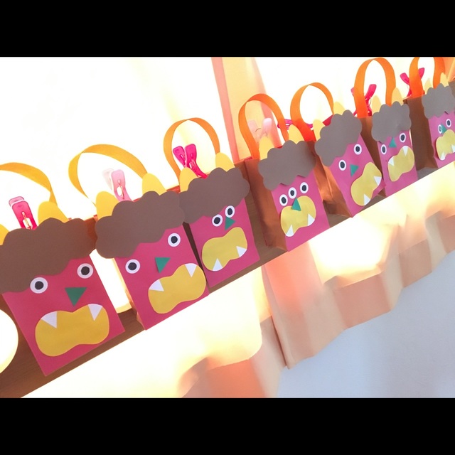 【みんなの投稿】「まめ持ち帰り袋」1歳児クラス