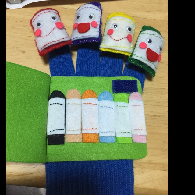 【みんなの投稿】『どんな色が好き〜？』の手袋シアター