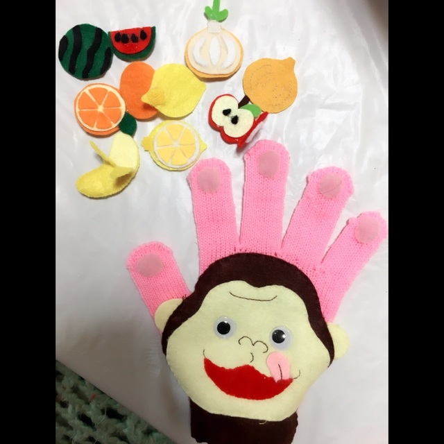 【みんなの投稿】手袋シアター【食いしん坊のゴリラ】