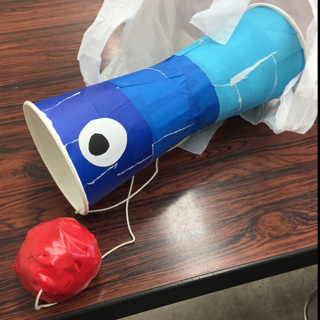 【みんなの投稿】紙コップけん玉(鯉のぼりver)