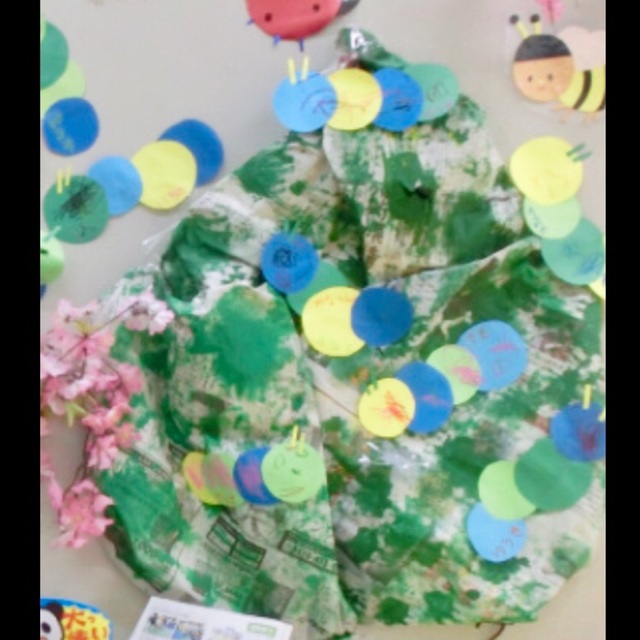 【みんなの投稿】キャベツと青虫キャベツ