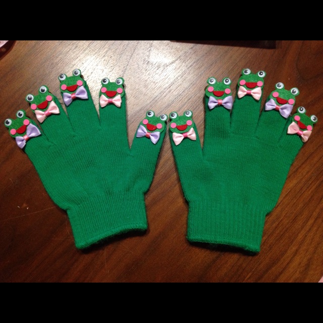 【みんなの投稿】【保育教材】カエルの手袋シアターです！