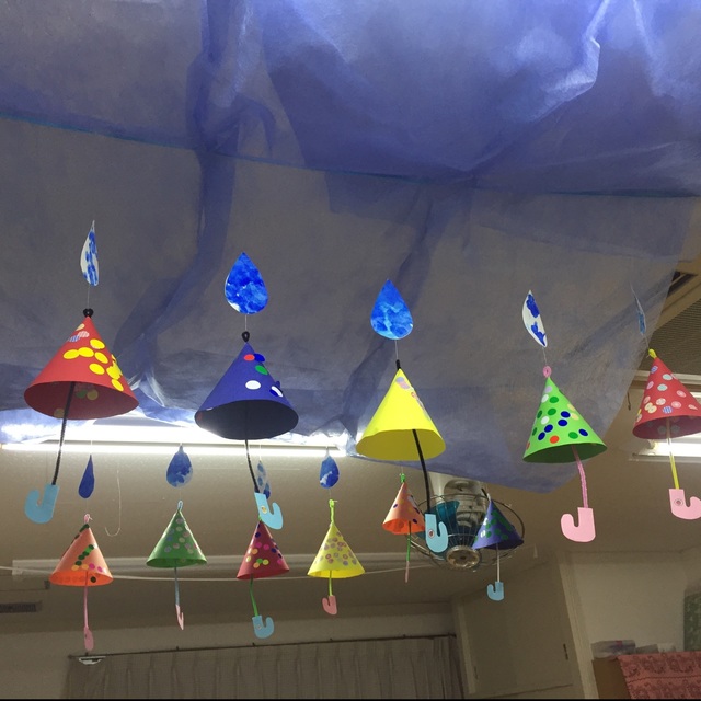 【みんなの投稿】しずくと傘のモール