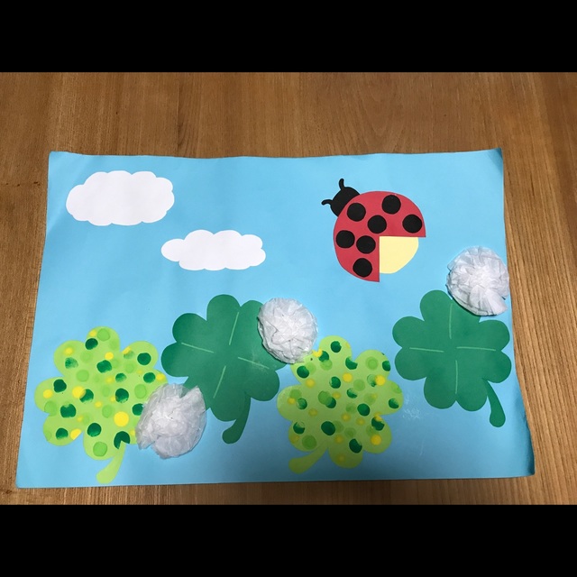 【みんなの投稿】《絵描紙 「クローバー」》